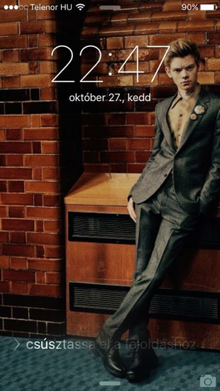 Thomas Sangster Background