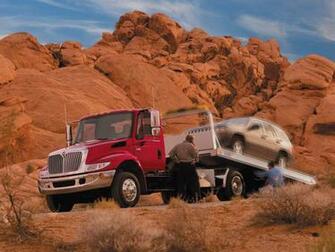 International Durastar Towtruck Semi Tractor R