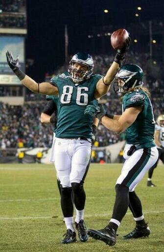 Zach Ertz Philadelphia Eagles Fly