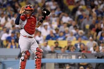 Gold Glove Awards Nolan Arenado Yadier Molina Among Top Mlb