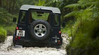 Land Rover Defender Off Road HD Wallpaper