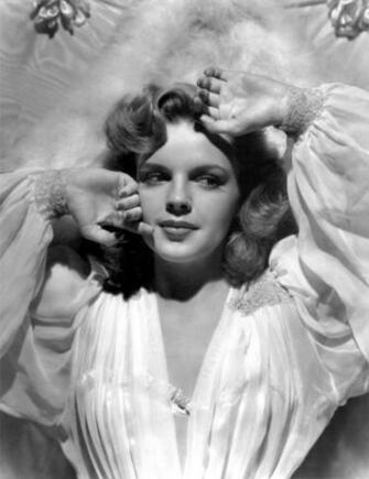 Judy Garland Photo Of Pics Wallpaper Theplace2