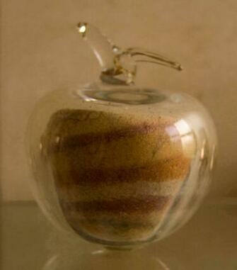 Beautiful Glasses Apple Pictures