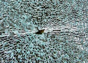 Windows Shattered Glass High Definition Wallpaper
