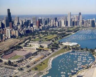 Chicago Bears Wallpaper Of Soldier Field Skyline
