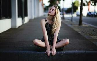 Girl Blonde Street Mood