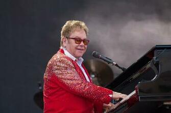 Elton John Performing Wallpaper