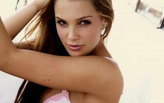 Danielle Lloyd Computer Wallpaper Desktop Background