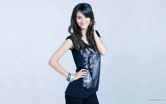 Victoria Justice Wallpaper HD