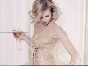 Eva Herzigova Wallpaper
