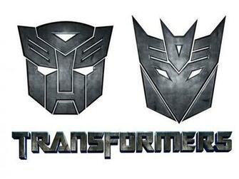 Autobots Vs Decepticons Wallpaper