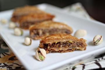 Baklava 4k Ultra HD Wallpaper Background Image