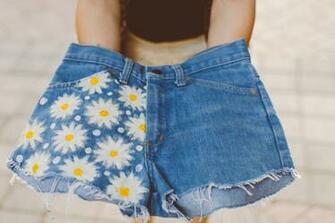 Pin Daisy Duke Shorts