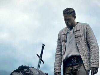 Charlie Hunnam King Arthur Legend Of The Sword Movie