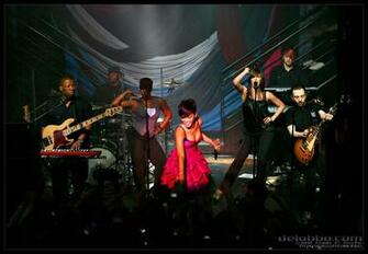 Rihanna Live Photo