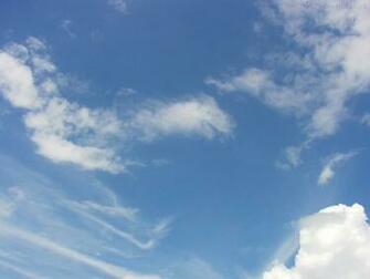 Calming Clouds Wallpaper Frozenmist
