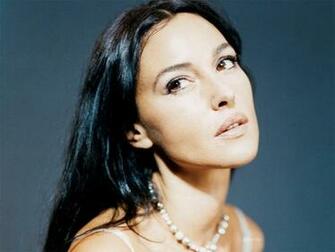 Monica Bellucci Desktop Wallpaper In