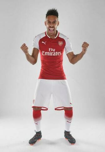 Pictures Pierre Emerick Aubameyang In Arsenal Kit Gallery
