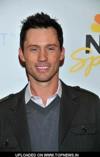 Wallpaper Bollywood Tamil Jeffrey Donovan