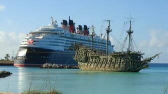 Cruise Ship Oceanliner Liner Boat Wallpaper