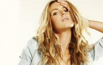 Jennifer Hawkins Wallpaper