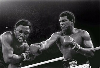 Muhammad Ali Joe Frazier Boxing Gloves Boxer Desktop Wallpaper