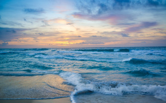 Sunrise Ocean Waves Wallpaper