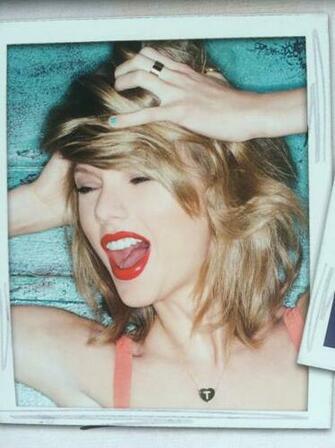 Taylor Swift Official Calendar Full Size