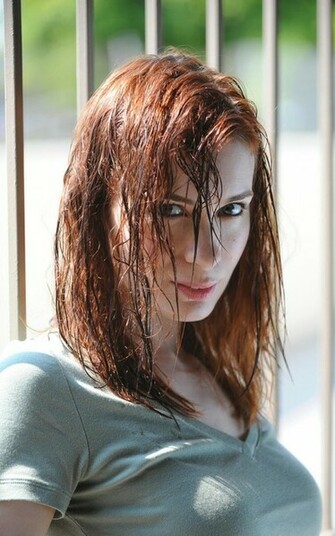 Felicia Day Wallpaper