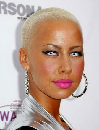 Amber Rose Avec Des Cheveux