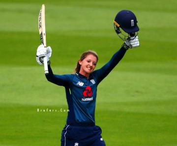 Sarah Taylor HD Beautiful Wallpaper Fifso