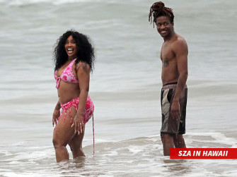 Sza Spotted On Hawaii Beach With Sos Producer Thankgod4cody