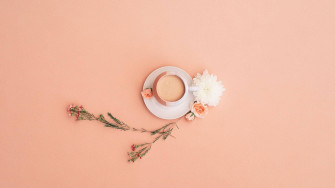 Minimalist Flower Computer Wallpaper