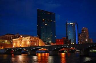 Grand Rapids Skyline By Golfiscool