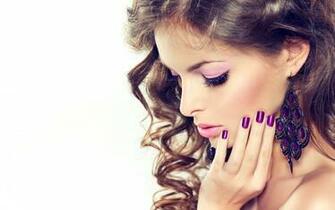 Model Makeup Hair Face Hand Nail Polish Earrings Background Wallpaper