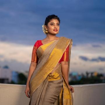 Ammu Abhirami HD Photos Image Wallpaper South Celebrities