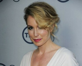 Sarah Carter Wallpaper
