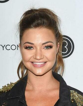 Erika Costell Beautycon Festival Gotceleb