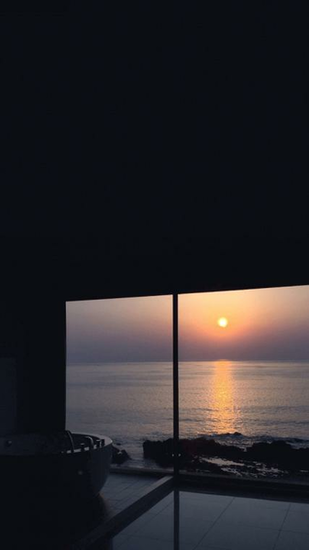 iPhone Plus Wallpaper