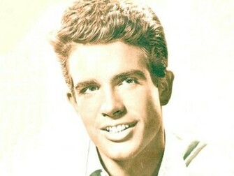 Parents Warren Beatty And Annette Benning Bening