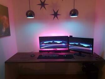 My Battlestation Ultimo With The Wallpaper Everyone Else Uses