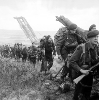 Royal Marine Commandos Move In From Sword Beach D Wallpaper