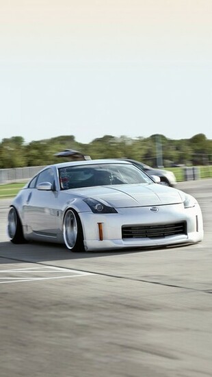 Silver Nissan 350z Wallpaper