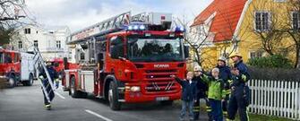 Scania Vehicle Truck Fire Engine Firefighter Wallpaper
