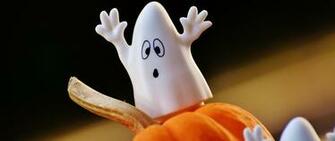 Wallpaper Halloween Pumpkins Ghosts Toys