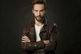 Celebrity Photo Tom Mison Vote