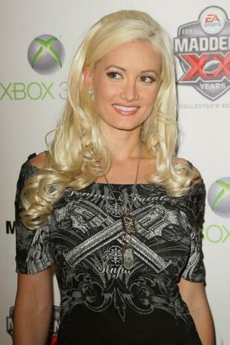 Fashion Holly Madison Wallpaper