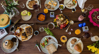 Food Table Wallpaper