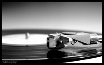 Turntable Recd Wallpaper