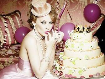 Click To The Wallpaper Enjoying Cake On BirtHDay Party